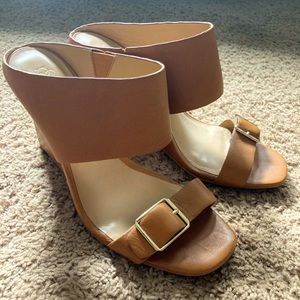 Tan heels!